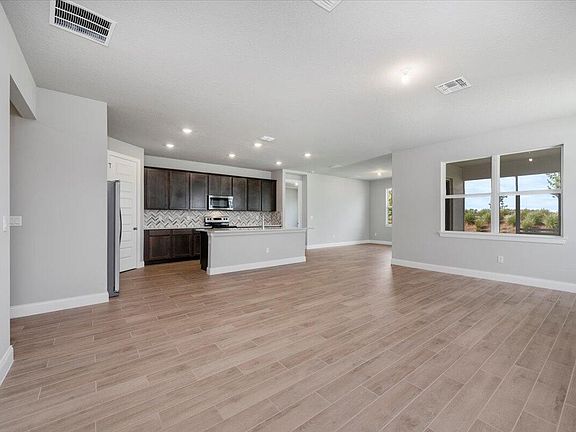 5th image of 6504 NW Cloverdale Avenue