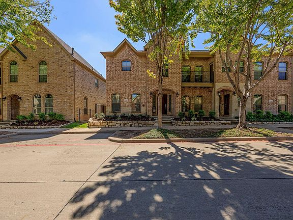 2nd image of 6741 Cortona Ln