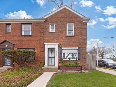 7600 S Euclid Ave, Chicago, IL, 60649