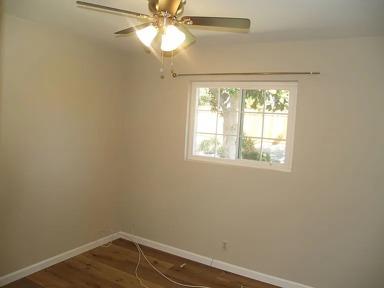 8164 Cardiff Dr — Photo 8