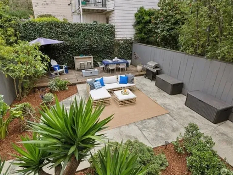 2918 Van Ness Ave #1 — Photo 2