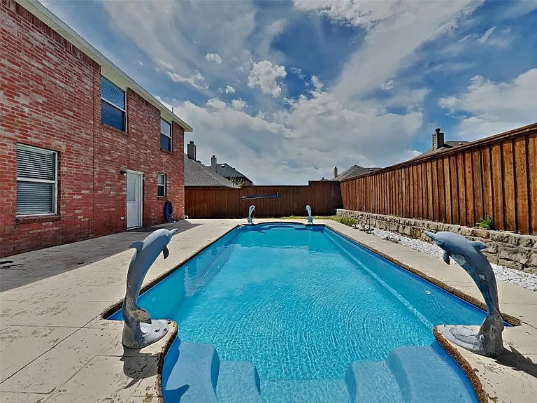 527 Laurel Ln — Photo 29