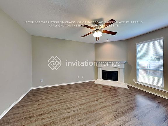 4th image of 1300 Glen Ct