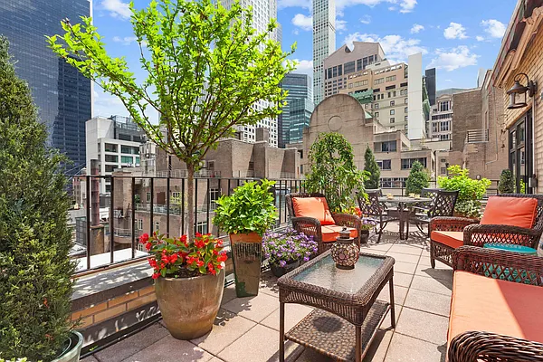 Sold by Corcoran | media 31