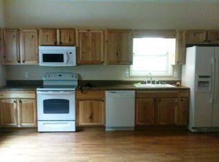 236 Honeysuckle Ln, Sylva, NC 28779