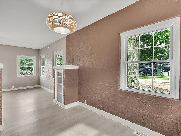 1708 Woodland Ave — Photo 16