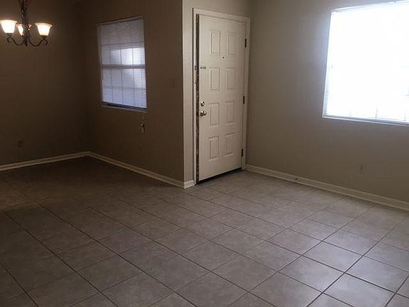 2nd image of 2081 Sandcastle Dr
