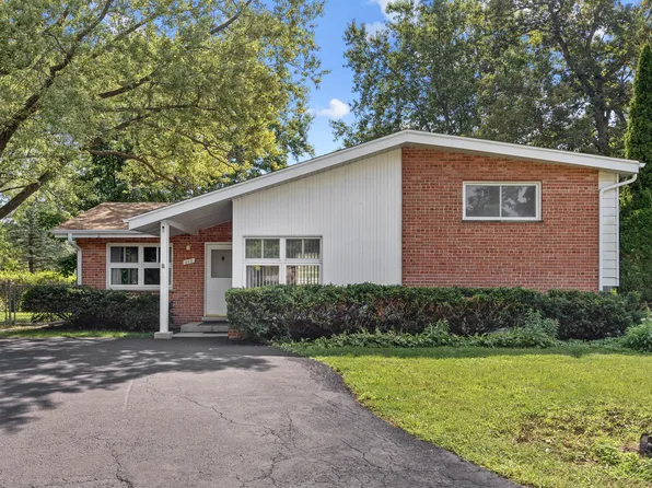603 Gregg Rd, Northbrook, IL 60062