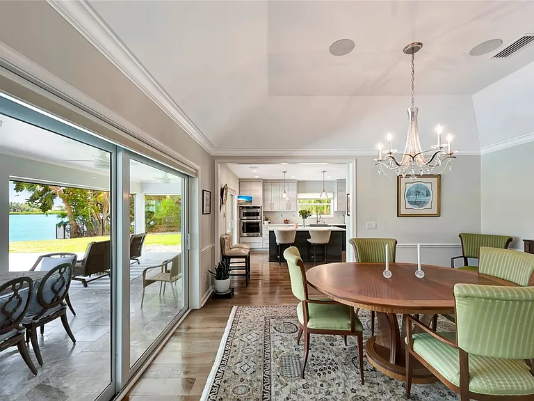 518 River Dr — Photo 10