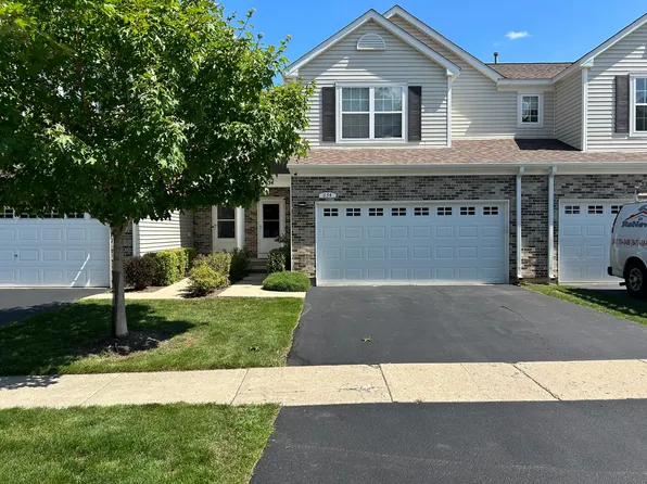 634 Benton Rd, Lake Villa, IL 60046