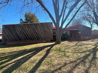 701 S 16th St, Chickasha, OK 73018