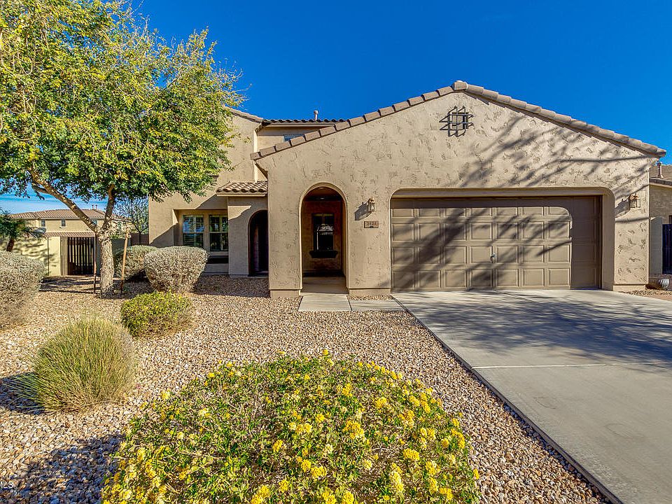 1st image of 3424 E Grand Canyon Dr