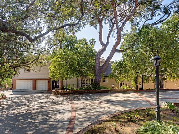 4th image of 238 Barranca Road