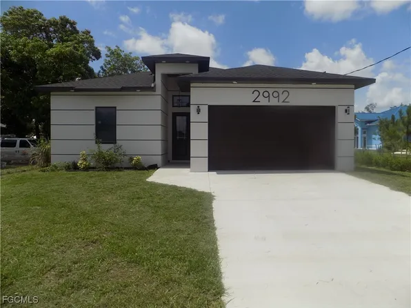2992 Douglas Ave, Fort Myers, FL 33916