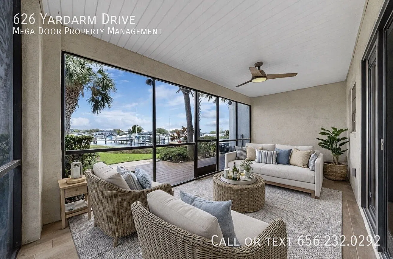 Canal-View 3-Bedroom Condo with Screened Porch & Community Pool in Apollo Beach — Photo 3