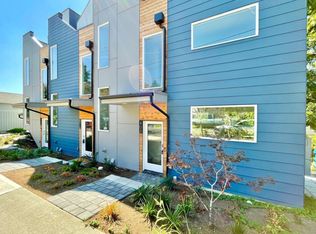 801 Davis Pl S, Seattle, WA 98144