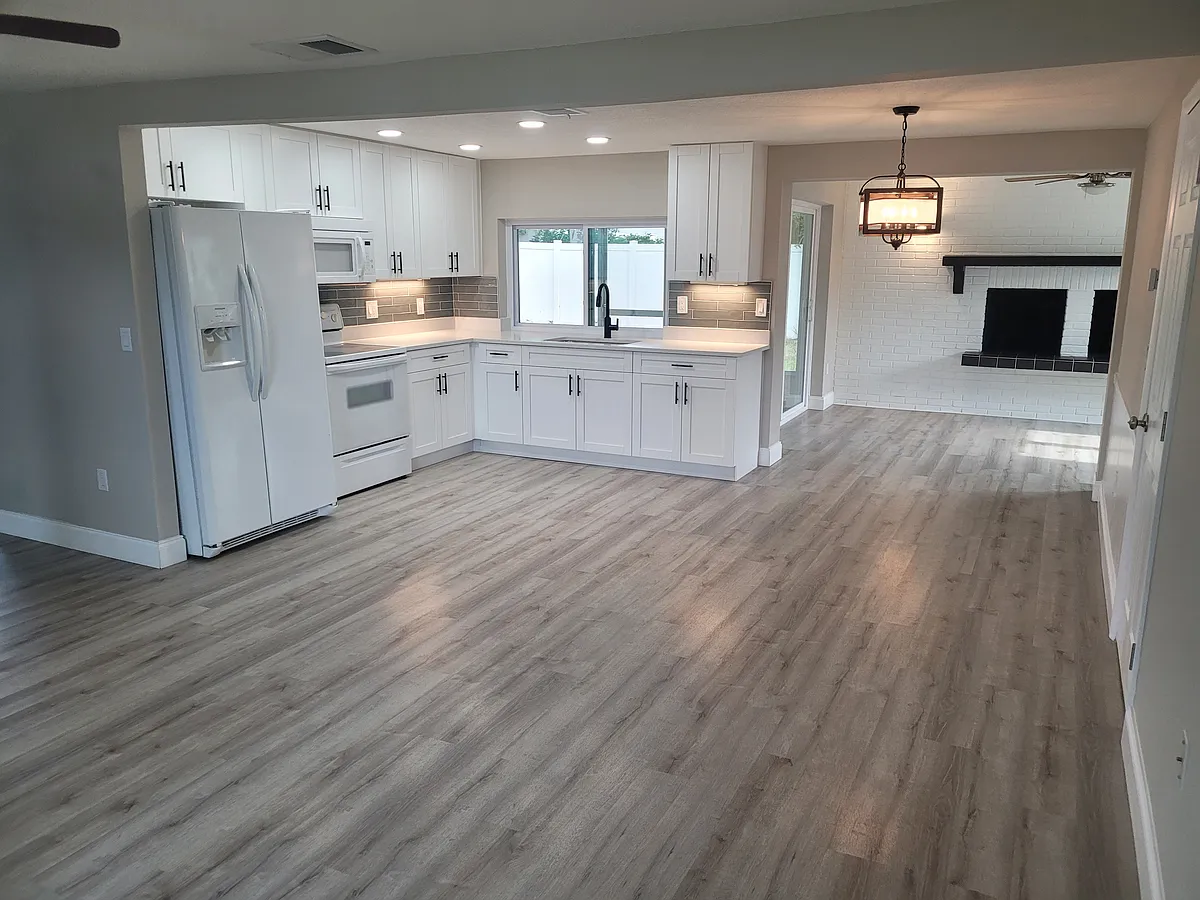 Building Photo - 3150 Beacon Square Dr