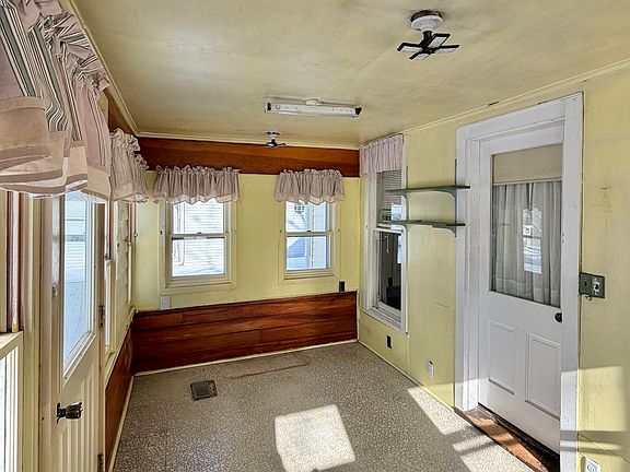 3rd image of 1116 3rd St