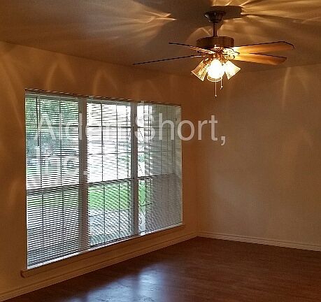 2nd image of 403 Bella Dr