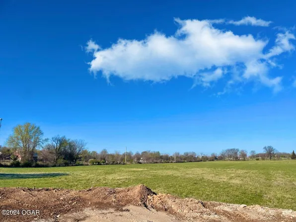 13504 Jay Dr, Neosho, MO 64850