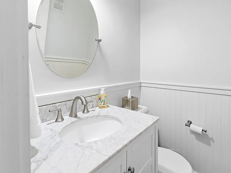 103 Warfield Way — Photo 16