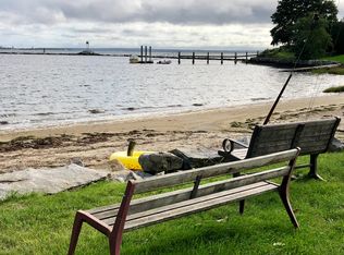 66 Steamboat Ave, North Kingstown, RI 02852