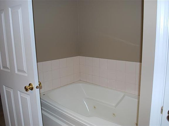 2nd image of 11375 Ventura Dr
