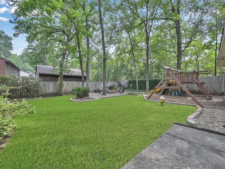 14 E Wandering Oak Dr — Photo 37