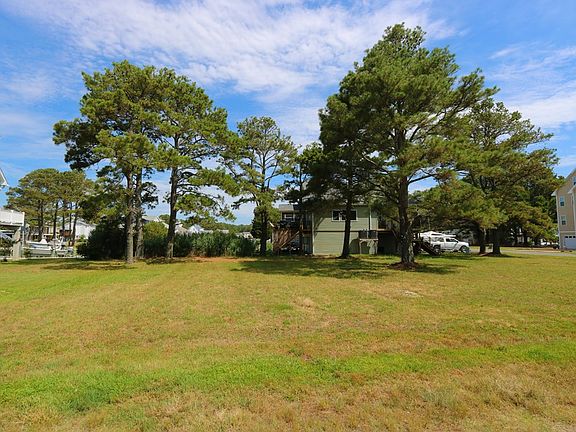 2nd image of 1027 Bayside Dr