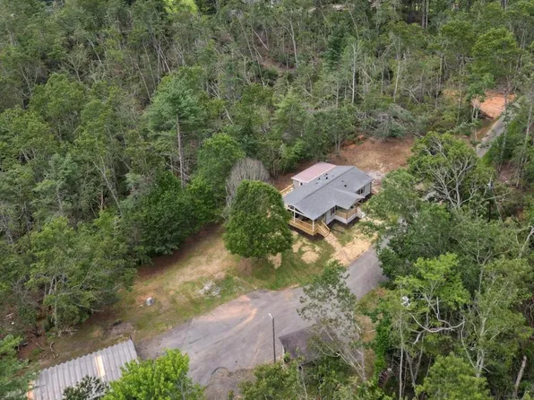 600 Pine Run Ridge Rd, Spruce Pine, NC 28777