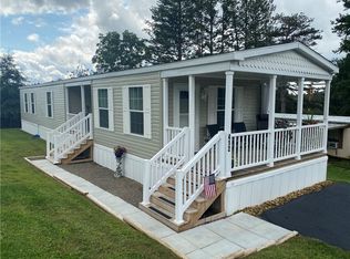 412 Hammersmith Dr, Indiana, PA 15701