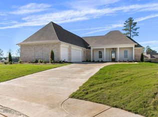 705 Kingswood Cv, Madison, MS 39110