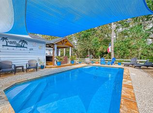 12 Finetta Ln, Alvin, TX 77511