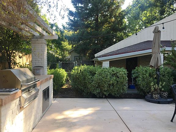 4th image of 414 I St