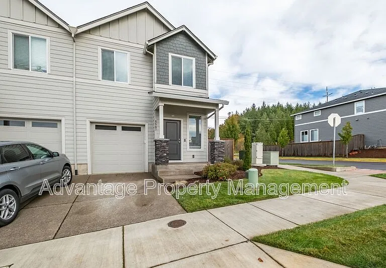 5587 NW Torchcrest Pl — Photo 4