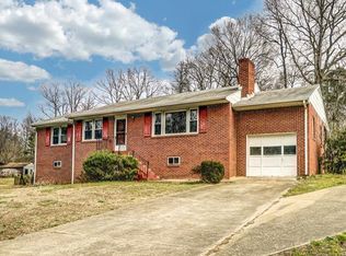 7801 Old Hopkins Rd, North Chesterfield, VA 23237