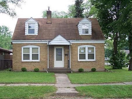 1st image of 2828 Lawndale Ave