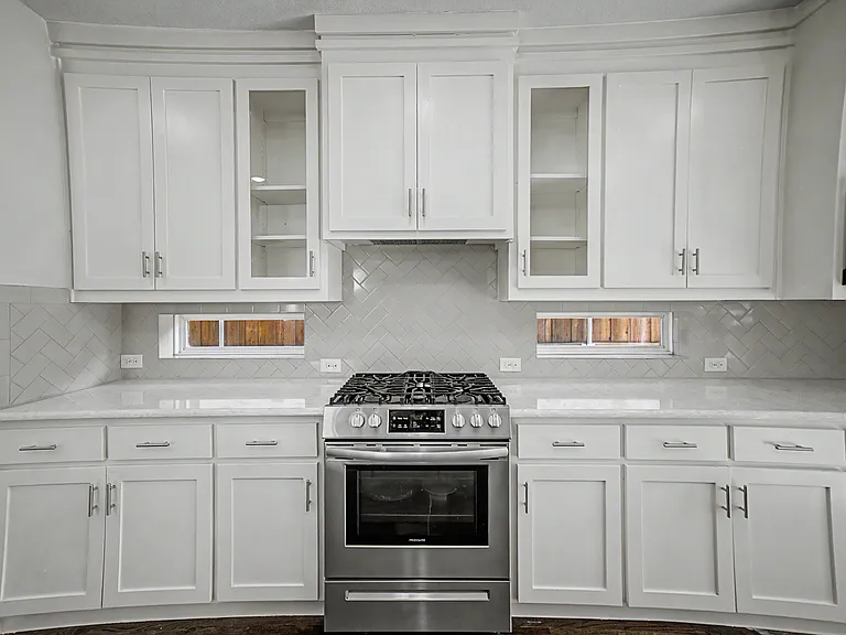 6862 Mistley Park — Photo 12