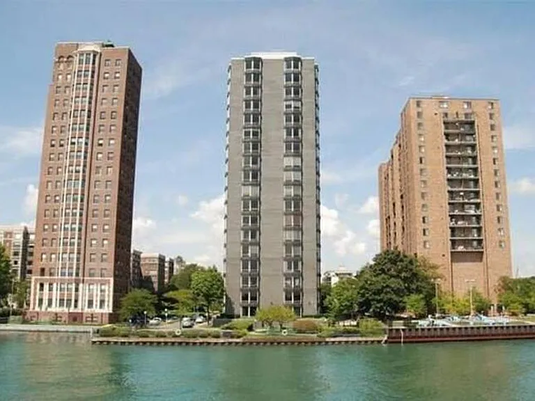 8200 E Jefferson Ave #1407 — Photo 21