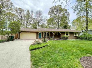 12833 Darlene Ct, Granger, IN 46530