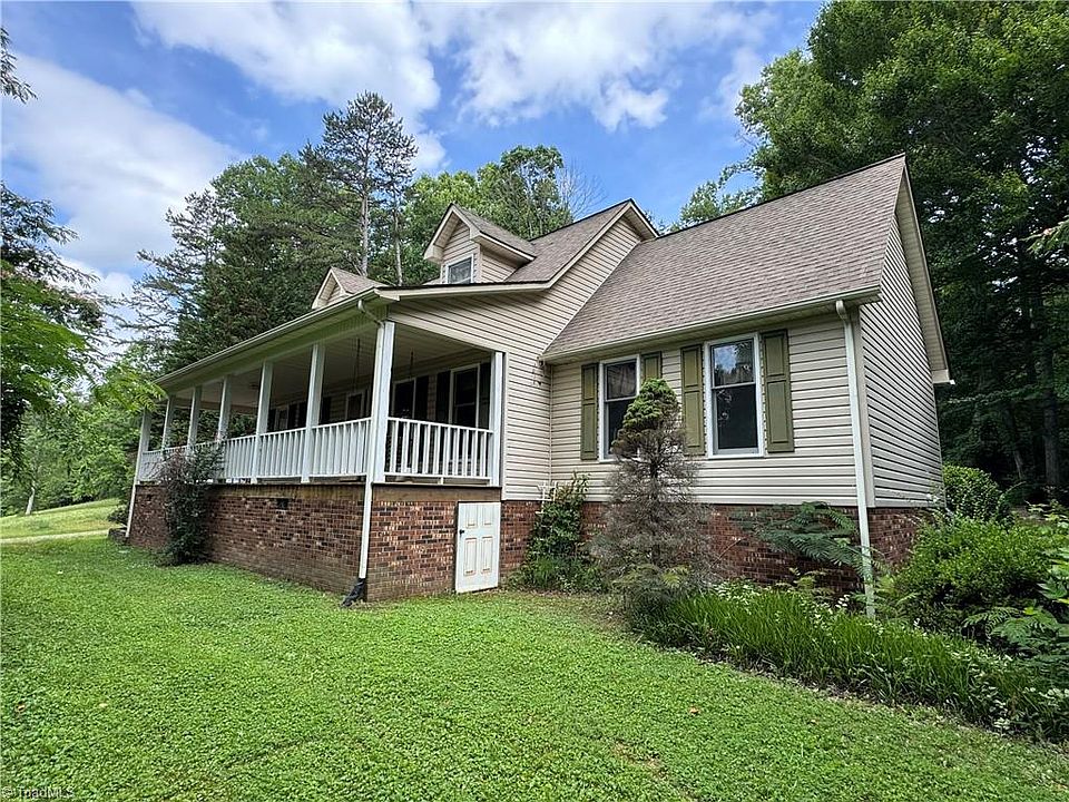 2nd image of 3759 Mount Sinai Rd