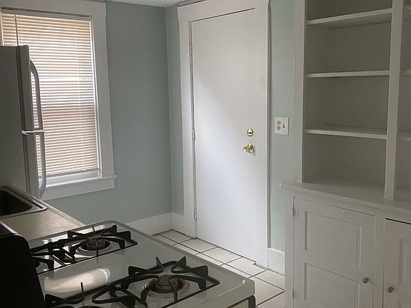5th image of 305 N Winton Rd Unit 2