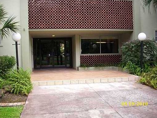 3rd image of 650 Coral Way APT 505