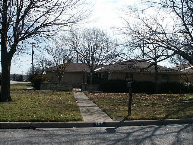 1st image of 100 Hillside Ln