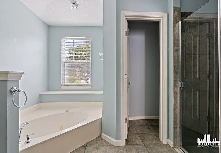 2891 Saint Maarten Ct — Photo 15