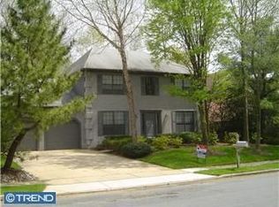 4 W Doris Dr, Cherry Hill, NJ 08003