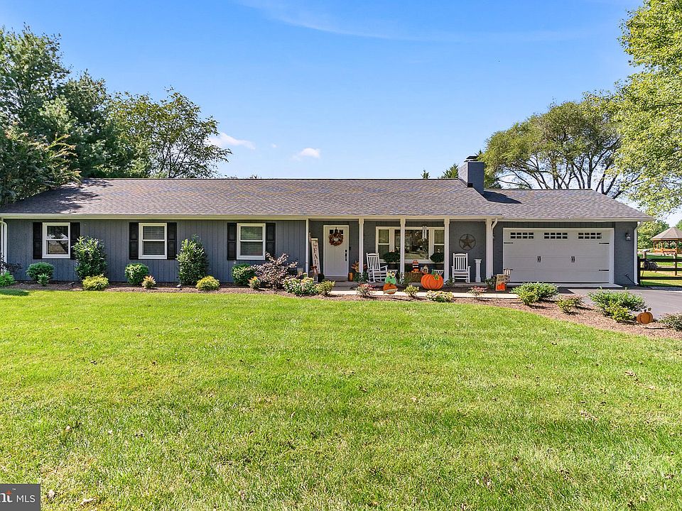 1st image of 10008 Hopkins Ln