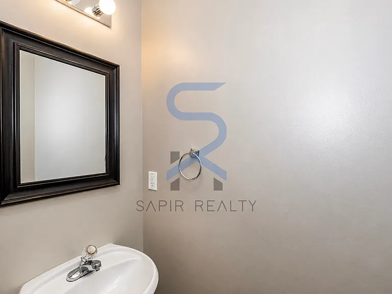 2552 Avery Park Cir — Photo 13