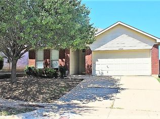 8725 Muir Dr, Fort Worth, TX 76244