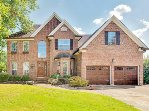 2648 Churchill Downs Cir, Chattanooga, TN 37421